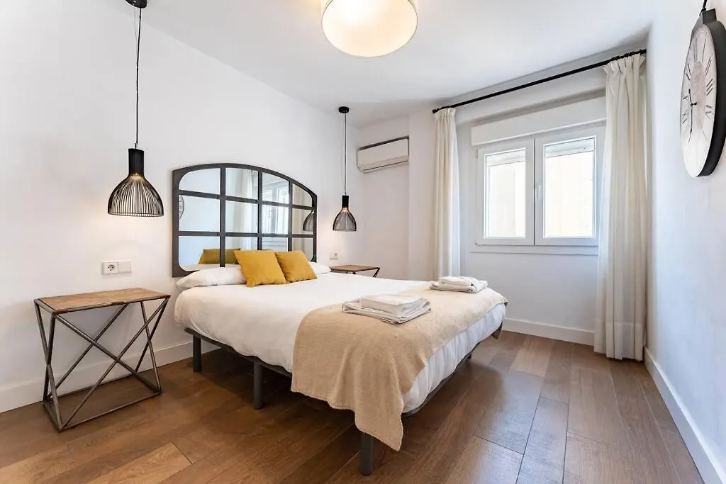 Super Central Malaga Flat With Terrace And Free Parking Apartamento